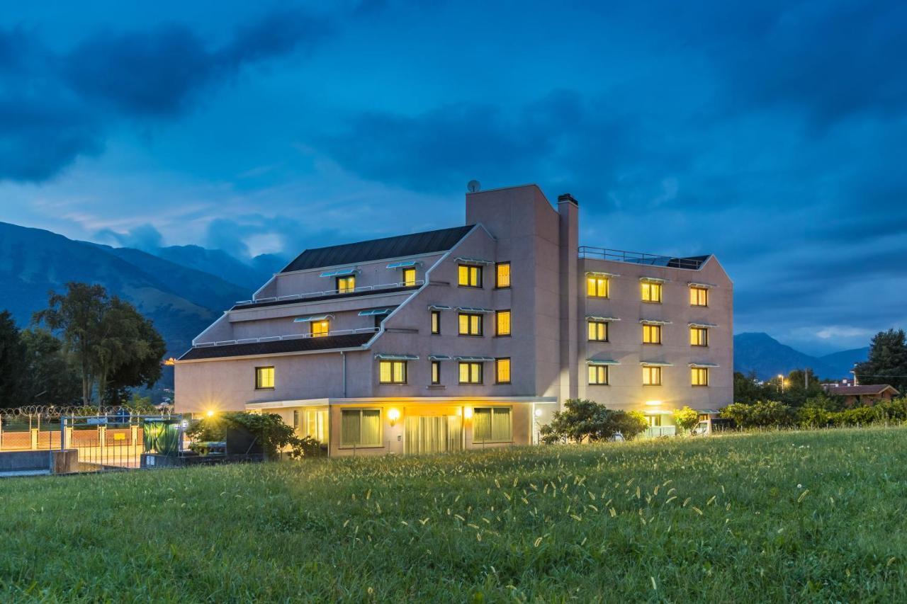 Aviano Palace Hotel Buitenkant foto